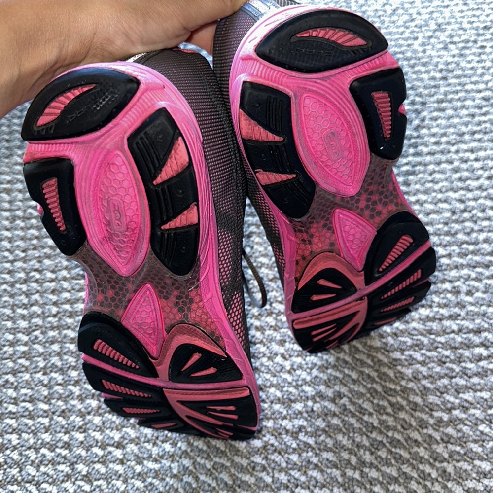 ASICS Shoes - Picture 5 of 7